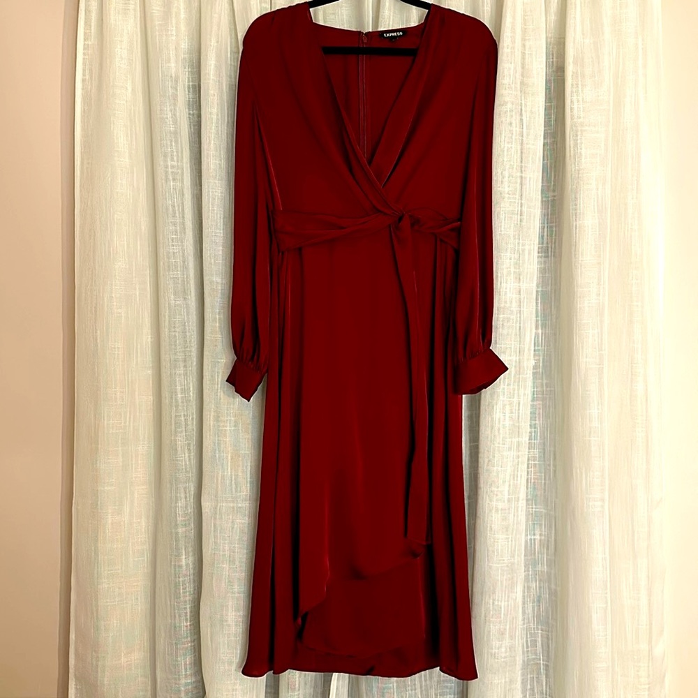 Express Satin dress asymmetrical long sleeve